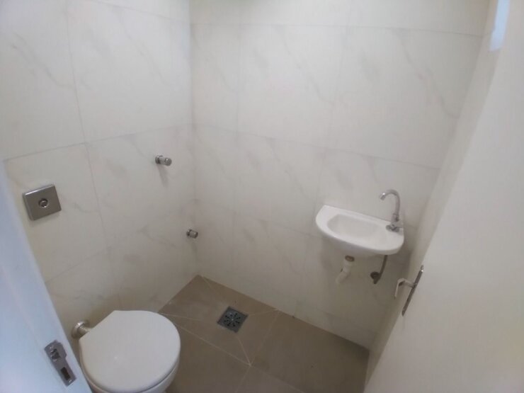 Banheiro de serviço