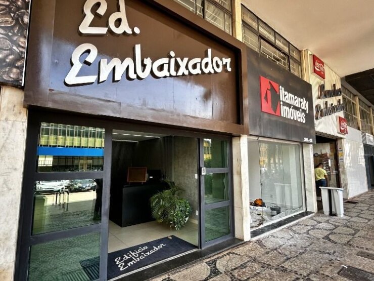 Sala Comercial para alugar 75m² – Ed. Embaixador – 5º andar