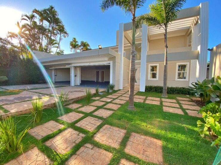 Casa de alto padrão a venda na QL 14 do lago sul – 5 suítes – Vista privilegiada para ponte JK